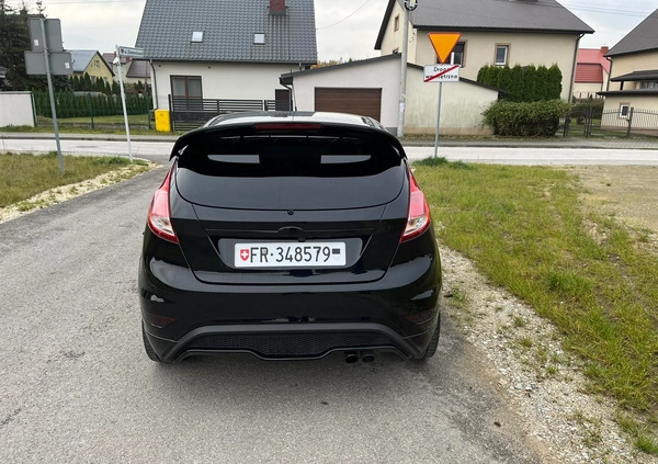 Ford Fiesta cena 43900 przebieg: 104000, rok produkcji 2014 z Kielce małe 742